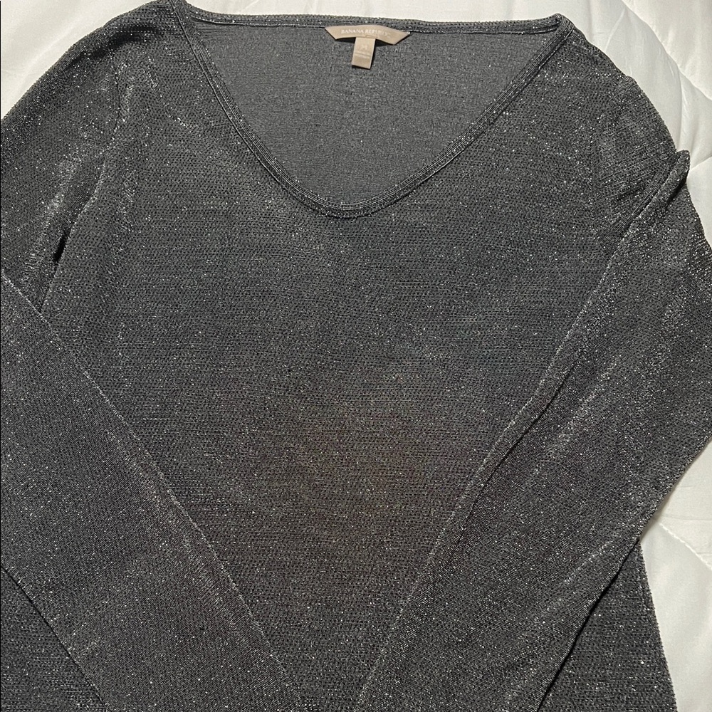 Banana Republic Long Sleeve Shimmery Metallic Gray Knit Top - size M - Picture 1 of 7
